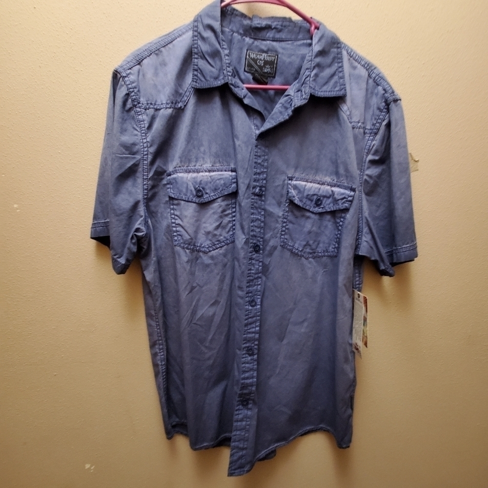 Men's short sleeve size extra large blue button-down shirt